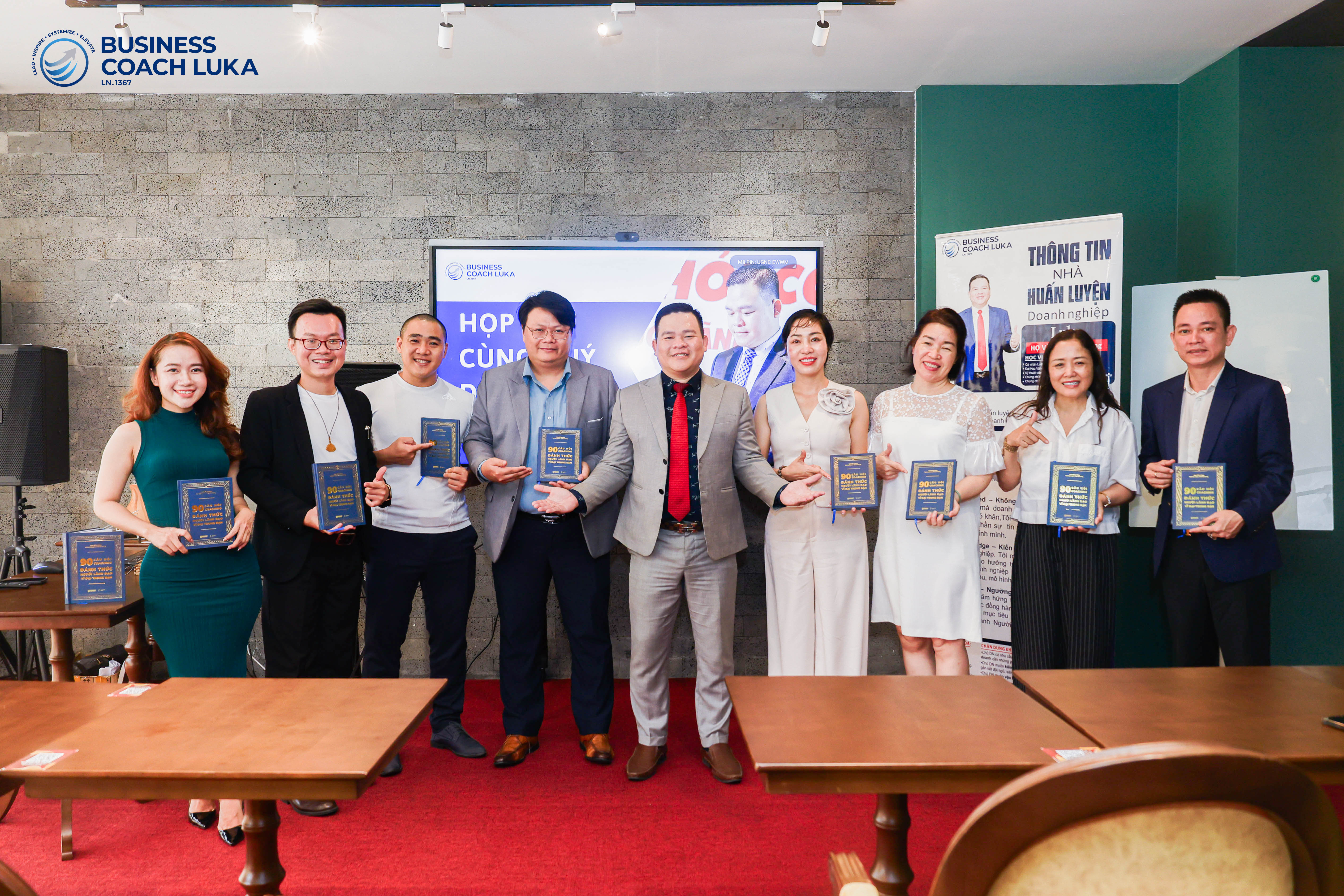 Sự kiện ra mắt sách 08/12/2025